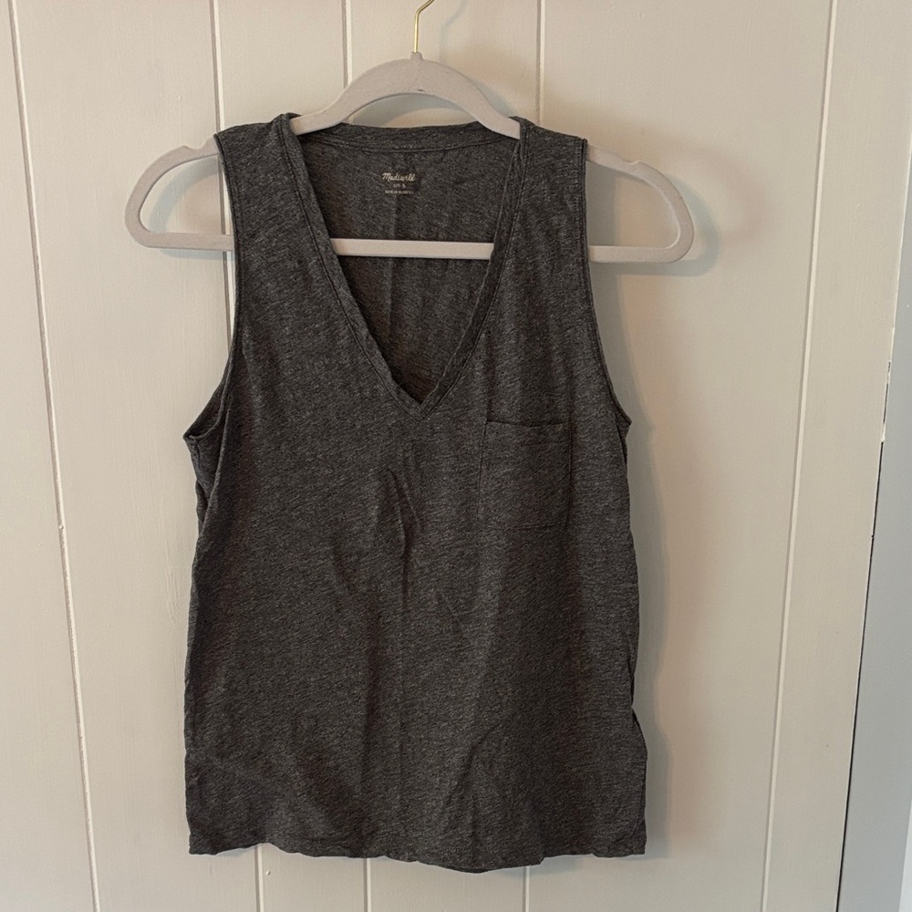 Madewell Gray cotton v neck tank